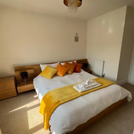 Spacious King Size Detached House Free Wifi Free Parking Sheffield